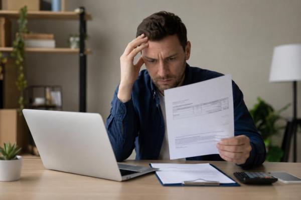 Te deben dinero y no te pagan: qué puedes hacer para reclamar una factura impagada